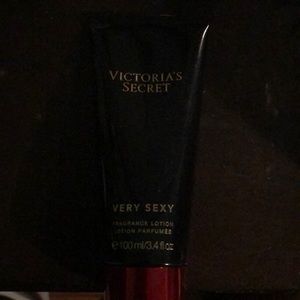 Victoria secret VERY SEXY lotion